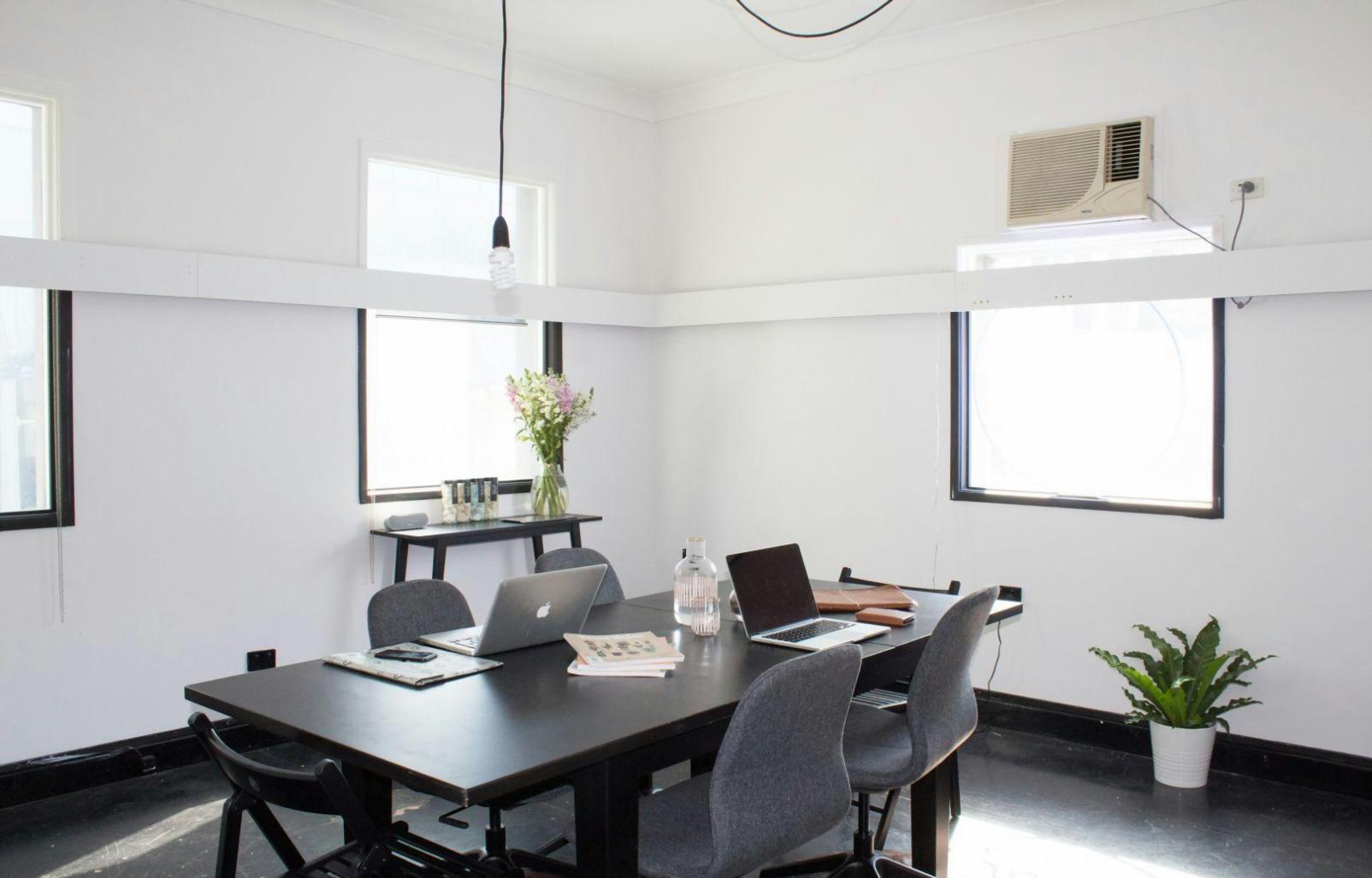 Session d'analyse budgétaire individuelle lors d'un atelier wyxentivor